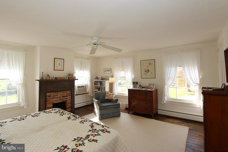 14401 Partnership Road Poolesville, MD 20837 - Photo 26 of 30 Bedroom (Master)