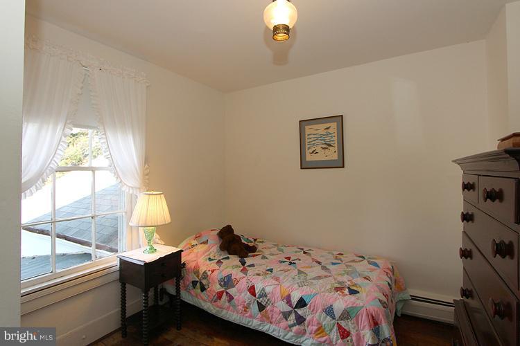 14401 Partnership Road Poolesville, MD 20837 - Photo 5 of 30 Bedroom