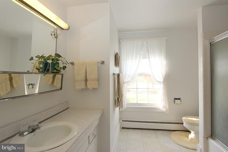 14401 Partnership Road Poolesville, MD 20837 - Photo 6 of 30 Bath
