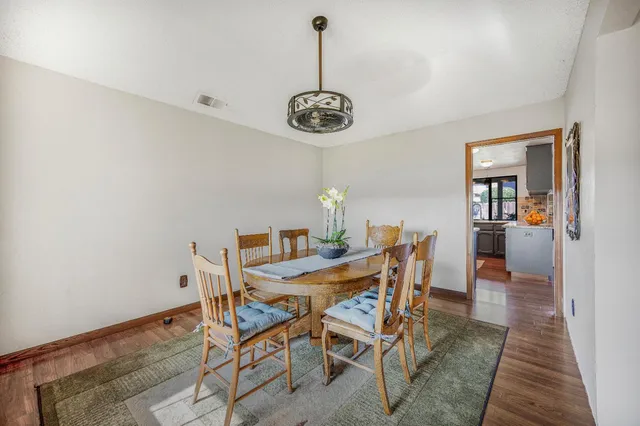 $499,999 | 735 West Bullard Avenue, Clovis, CA 93612