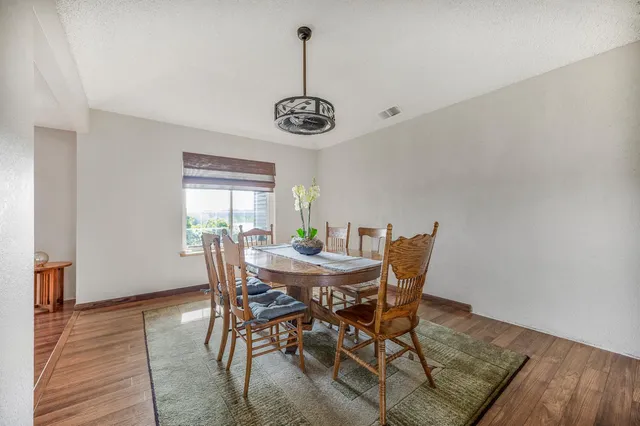 $499,999 | 735 West Bullard Avenue, Clovis, CA 93612