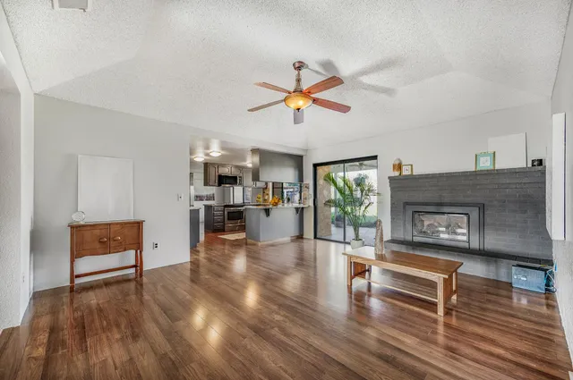 $499,999 | 735 West Bullard Avenue, Clovis, CA 93612