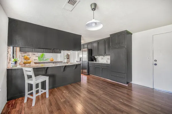 $511,000 | 735 West Bullard Avenue, Clovis, CA 93612