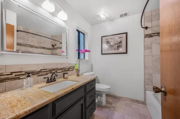 $511,000 | 735 West Bullard Avenue, Clovis, CA 93612