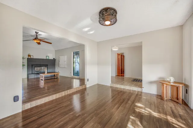 $499,999 | 735 West Bullard Avenue, Clovis, CA 93612