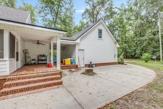 $489,900 | 385 Oakwood Trail, Crawfordville, FL 32327