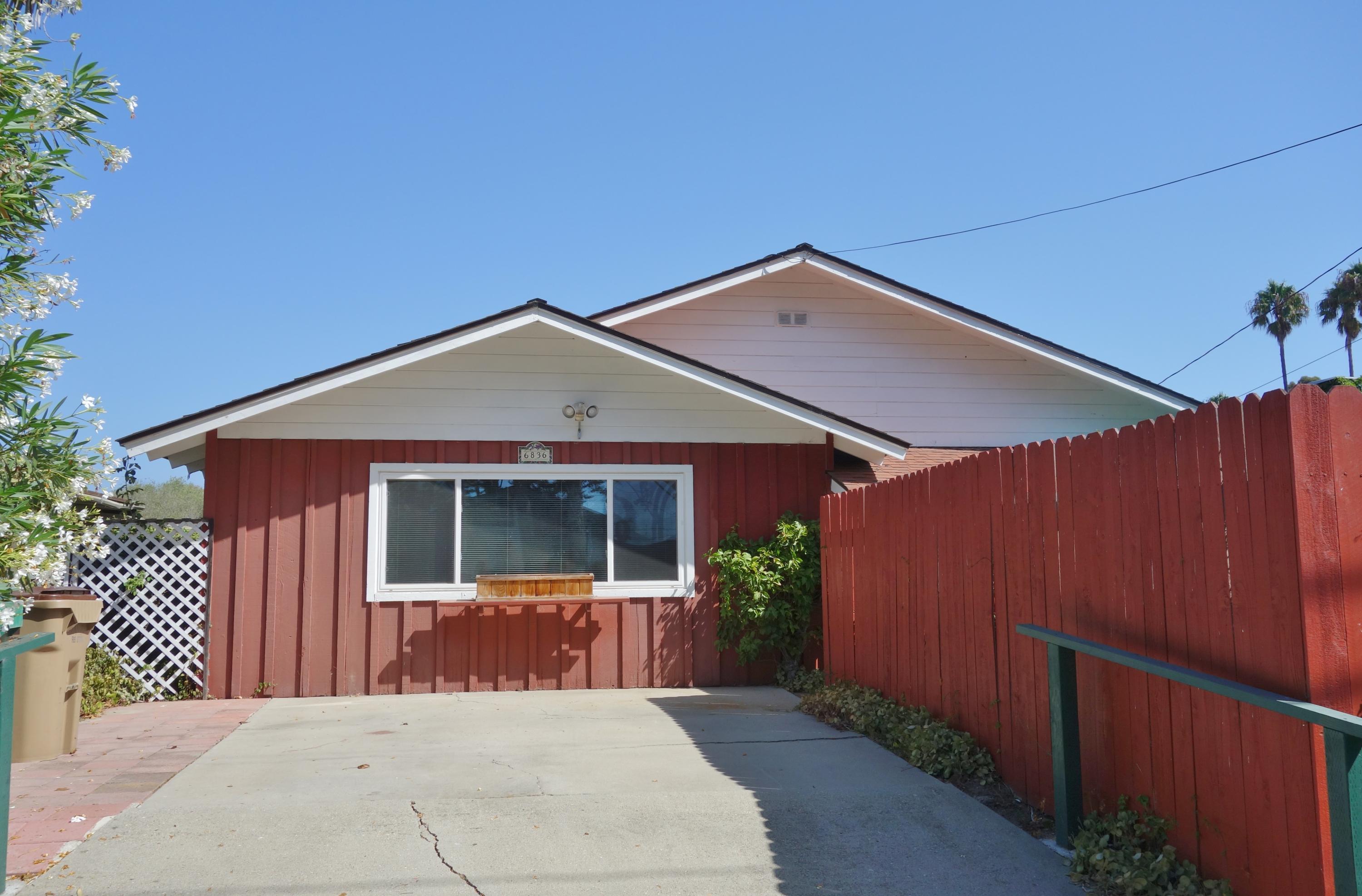 6836 Fortuna Road Goleta, CA 93117 - Photo 4 of 23 Driveway