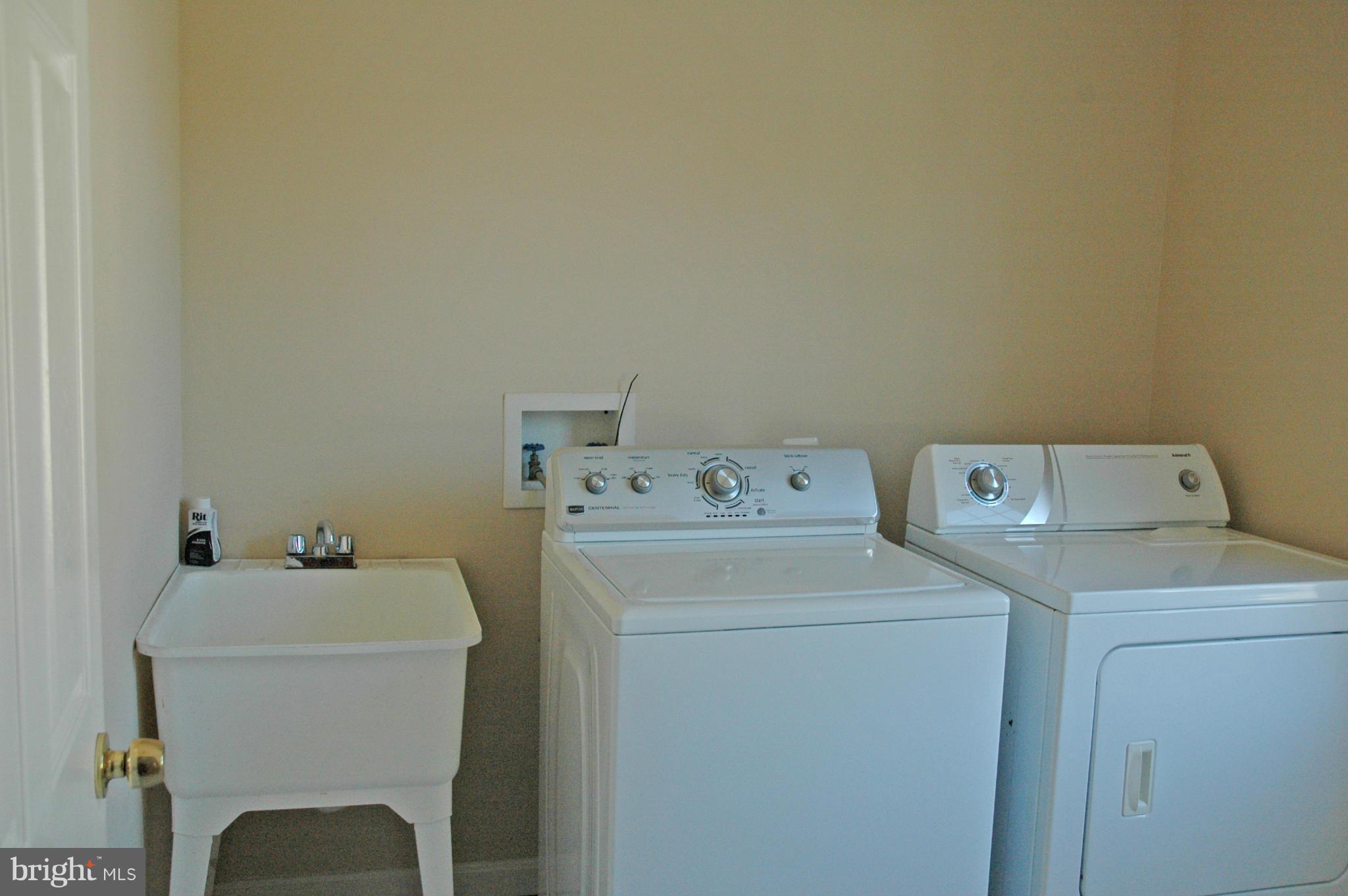 3228 Wayne Road Falls Church, VA 22042 - Photo 9 of 11 Laundry