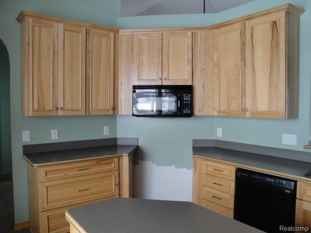9782 West Allen Road Fowlerville, MI 48836 - Photo 8 of 12 Kitchen View 2