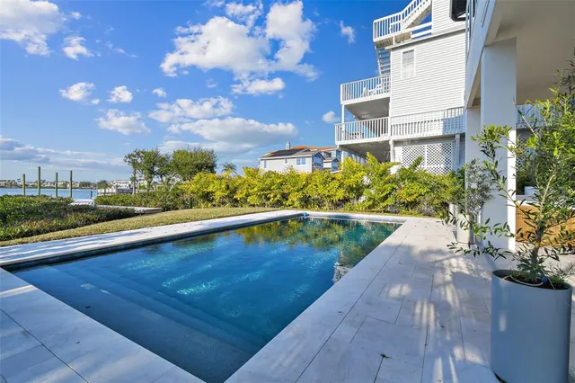 $7,500 | 1640 Seabreeze Drive, Tarpon Springs, FL 34689