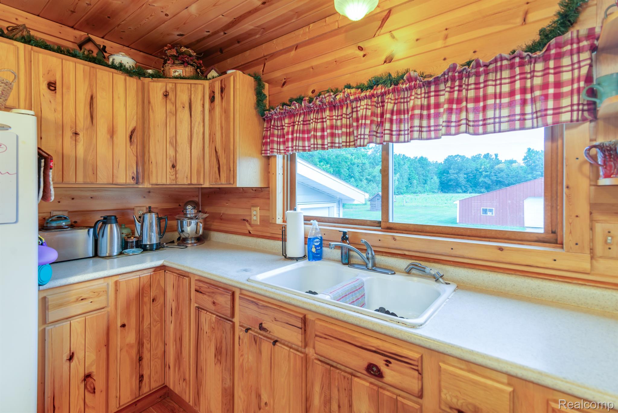 11059 East Grant Road Ashley, MI 48806 - Photo 7 of 38 Gallery Image 7