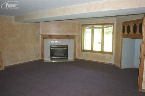 6101 South Irish Road Grand Blanc, MI 48439 - Photo 30 of 32 20403530-29.JPG