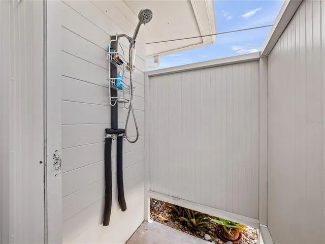 a view of outdoor space yard and porch