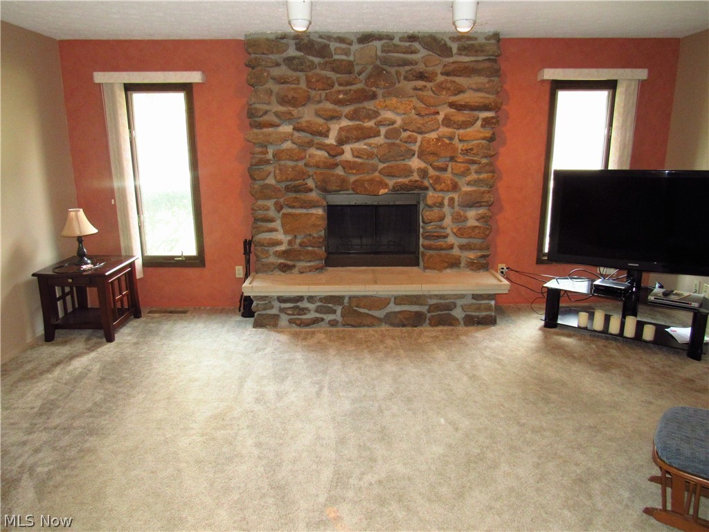10831 Gate Post Road Strongsville, OH 44149 - Photo 6 of 17 Gallery Image 6