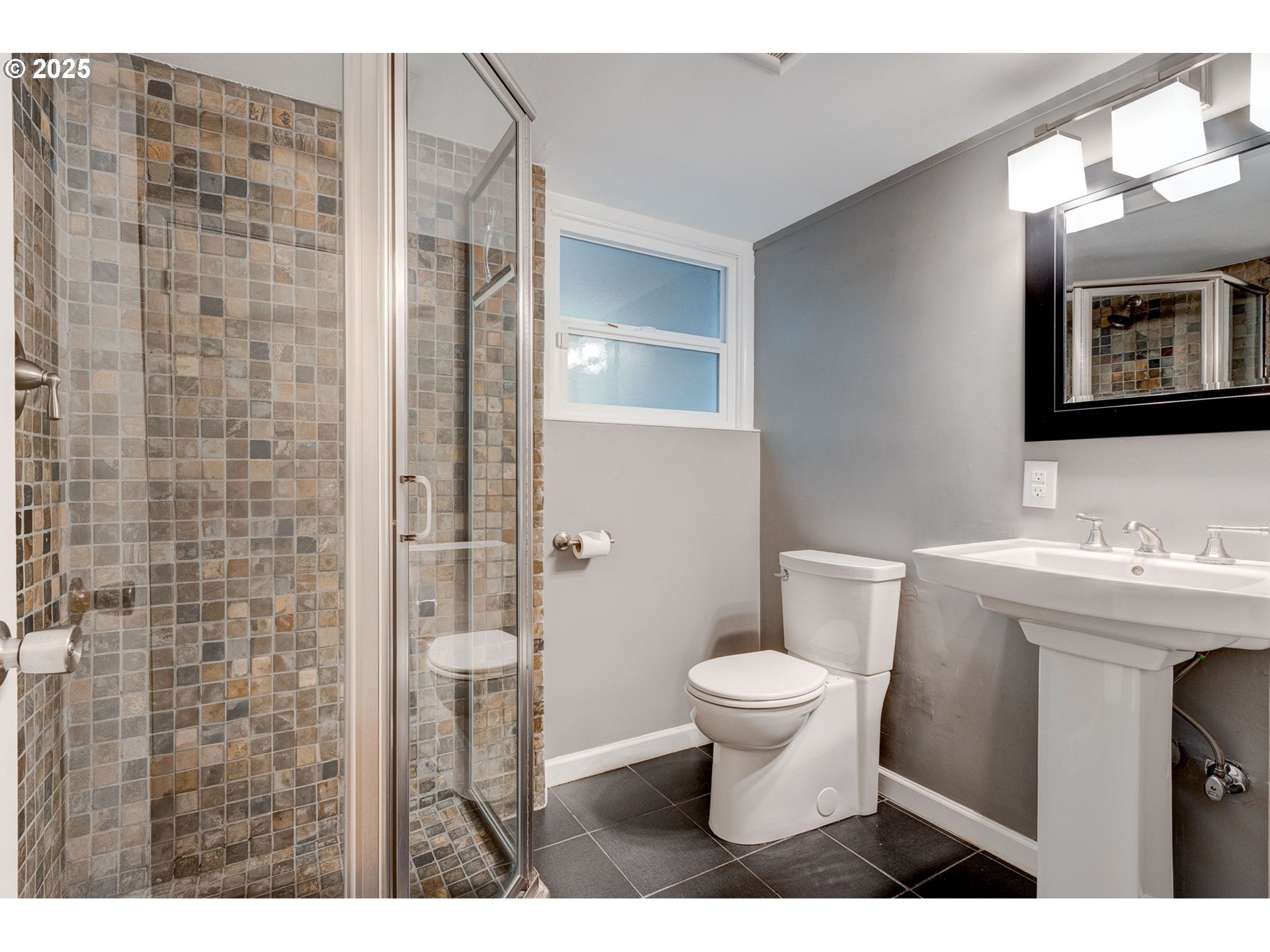 1818 Country Club Road Lake Oswego, OR 97034 - Photo 32 of 48 Gallery Image 32