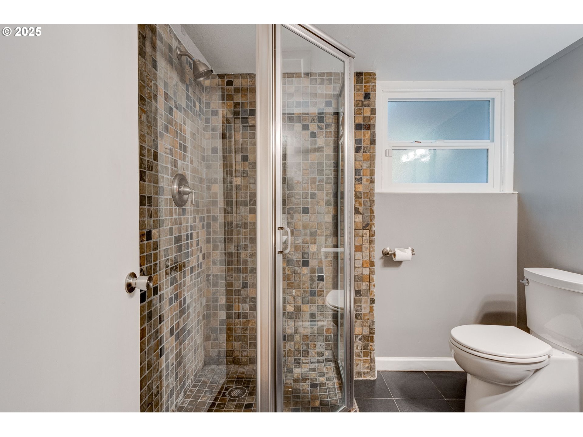 1818 Country Club Road Lake Oswego, OR 97034 - Photo 33 of 48 Gallery Image 33