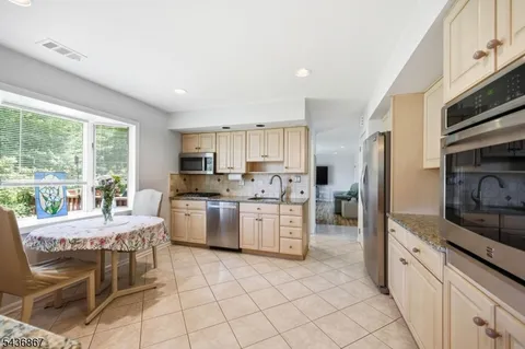 $850,000 | 3 Trouville Drive, Parsippany, NJ 07054