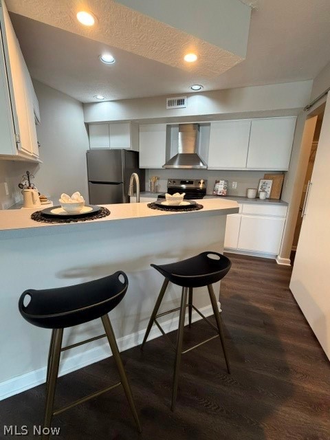 6745 Tippecanoe Road, Unit 2 Canfield, OH 44406 - Photo 10 of 23 Modern kitchen