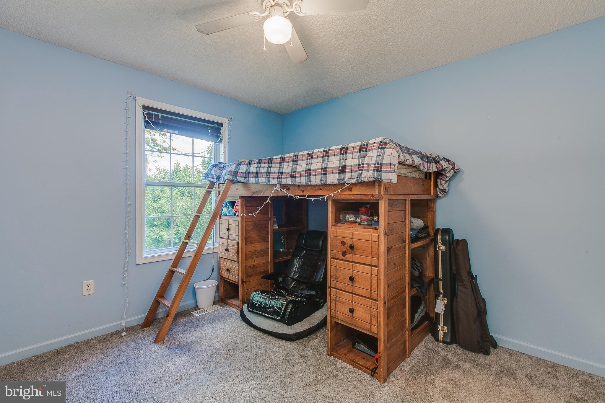 511 Burns Street Ranson, WV 25438 - Photo 10 of 20 2nd Large Bedroom