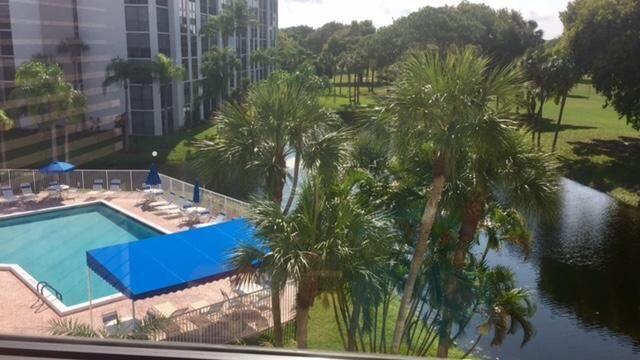 6662 Boca Del Mar Drive, Unit 111 Boca Raton, FL 33433 - Photo 34 of 39 CLUB ROYALE POOL AND LAKE
