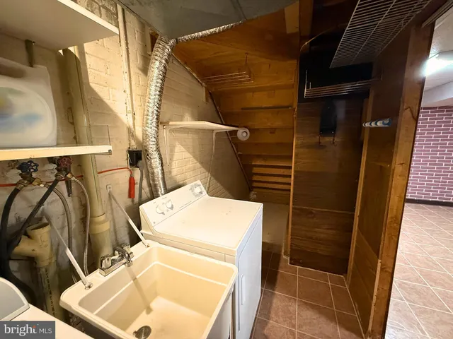 $1,999 | 5 Coliston Road, Unit C, Reisterstown, MD 21136