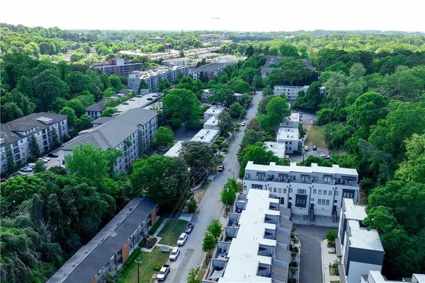 $5,500 | 1801 Huntington Hills Lane Northwest, Atlanta, GA 30309