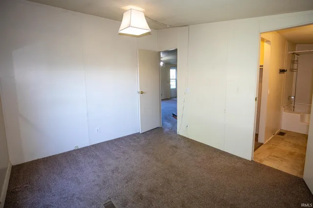 $125,000 | 404 Yearick Street, Argos, IN 46501