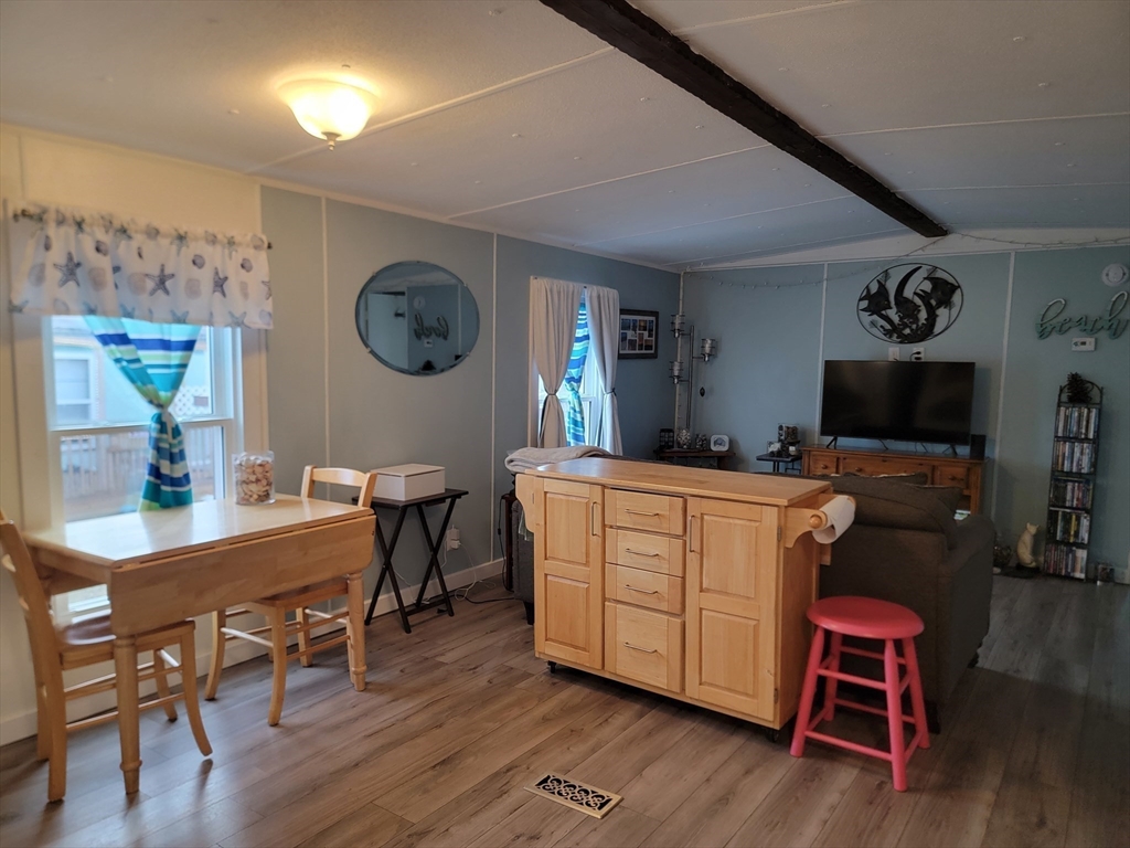 557 Southwest Cutoff, Unit 55 Worcester, MA 01607 - Photo 5 of 24