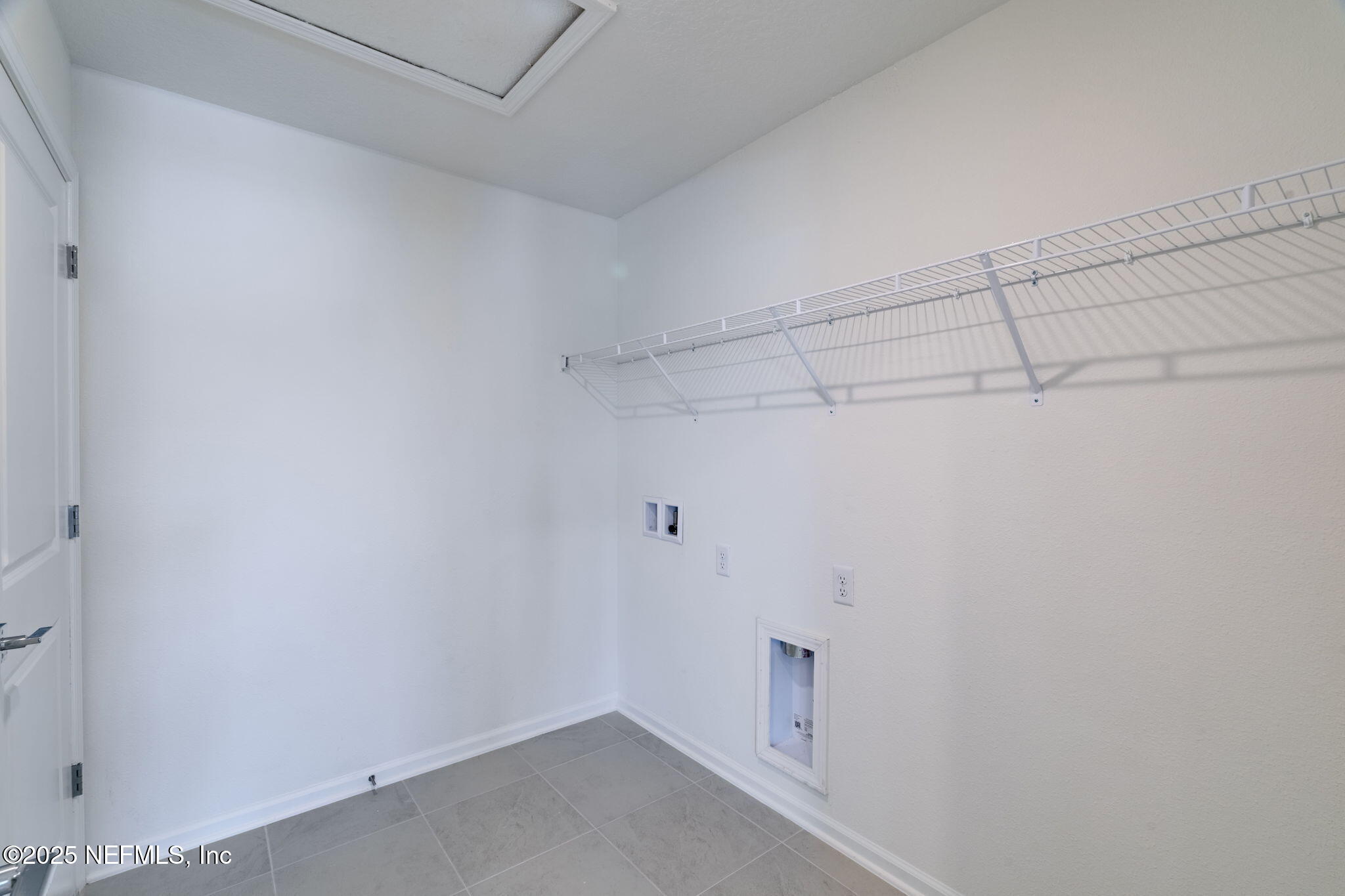 386 Whirlwind Place St. Augustine, FL 32095 - Photo 29 of 41 Laundry