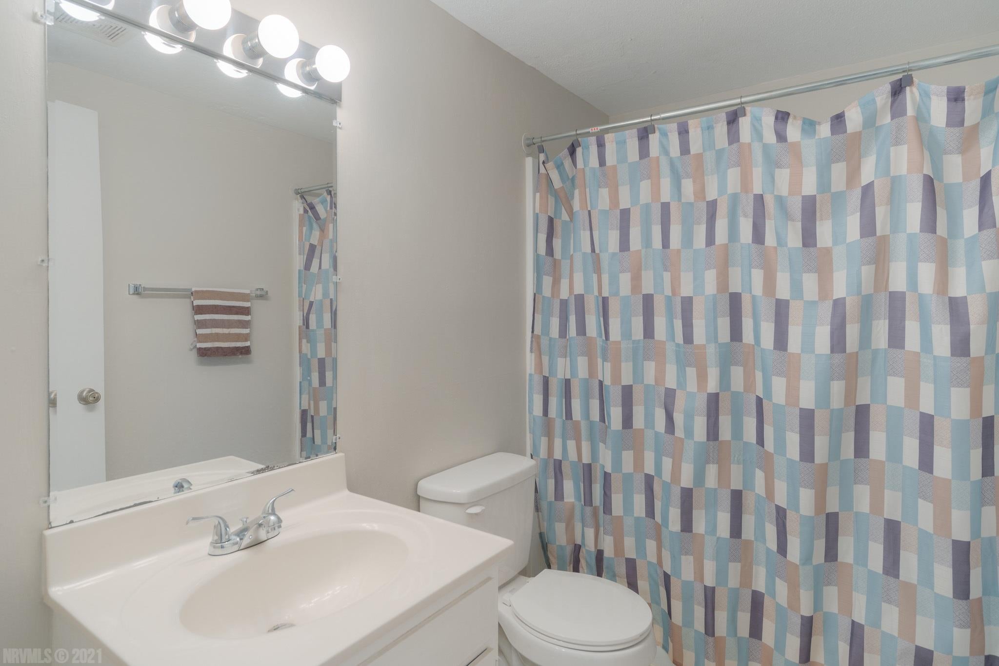 309 Loudon Road, Unit 414 Blacksburg, VA 24060 - Photo 11 of 14 Gallery Image 11