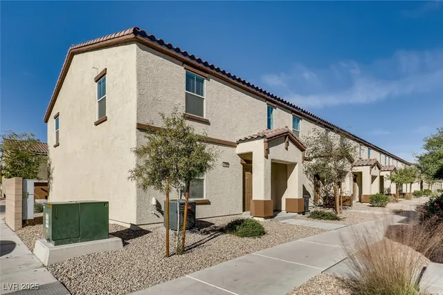 $1,750 | 4496 Pencester Street, Las Vegas, NV 89115