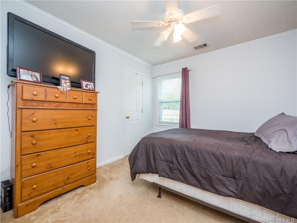 318 Willis Road Dallas, NC 28034 - Photo 14 of 23 Gallery Image 14