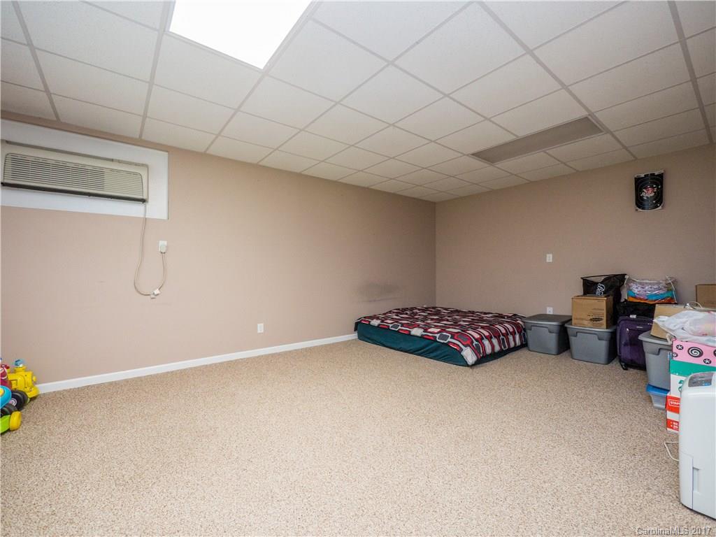 318 Willis Road Dallas, NC 28034 - Photo 15 of 23 Gallery Image 15
