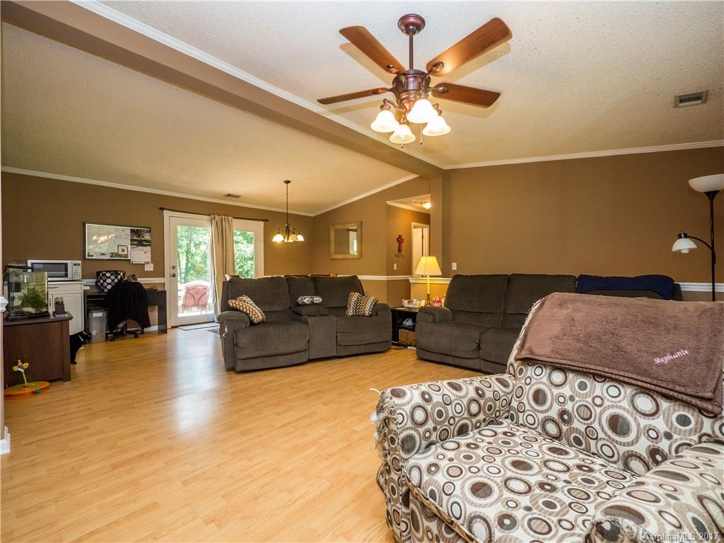 318 Willis Road Dallas, NC 28034 - Photo 4 of 23 Gallery Image 4