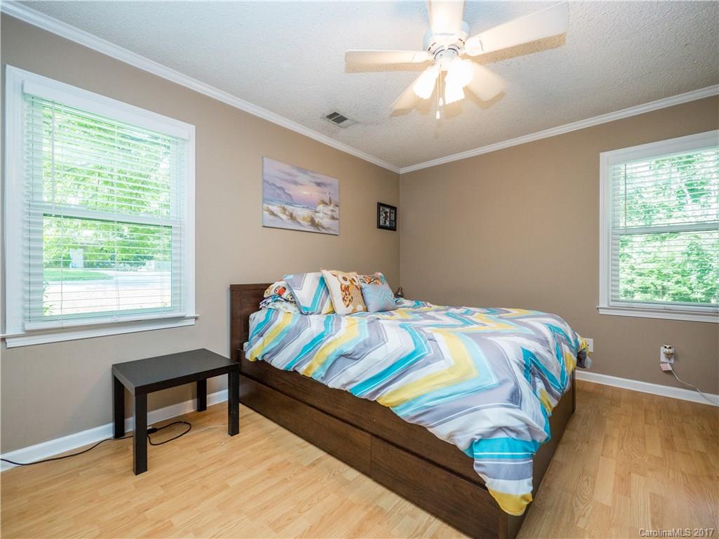 318 Willis Road Dallas, NC 28034 - Photo 10 of 23 Gallery Image 10