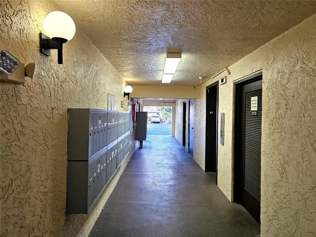 $110,000 | 425 30th Avenue West, Unit C206, Bradenton, FL 34205