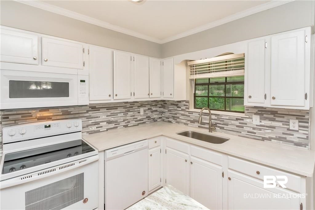 4369 Fathbrook Lane Mobile, AL 36693 - Photo 12 of 40
