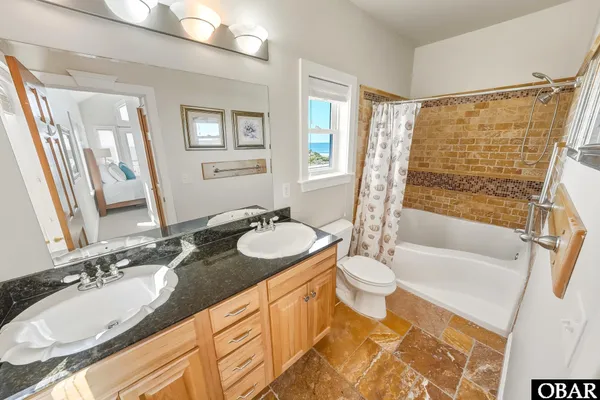 $1,599,000 | 56432 North Carolina Highway 12, Hatteras, NC 27943