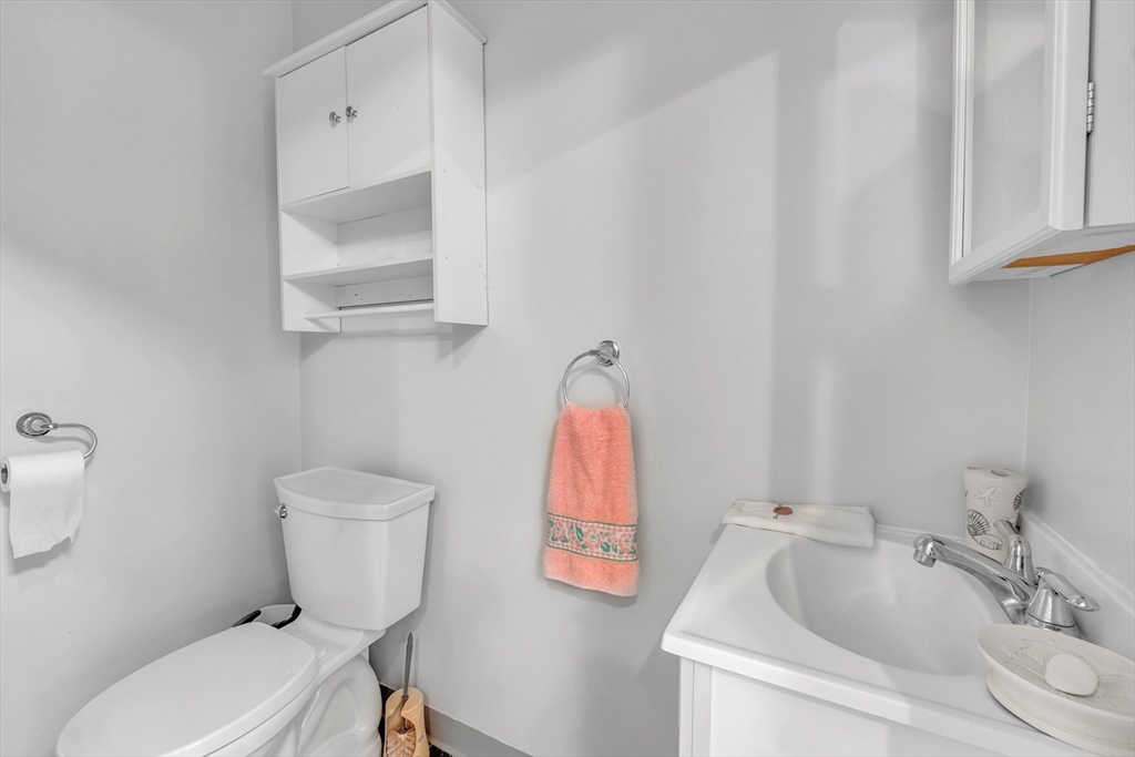 8 Brookside Road Middleton, MA 01949 - Photo 32 of 42 Gallery Image 32