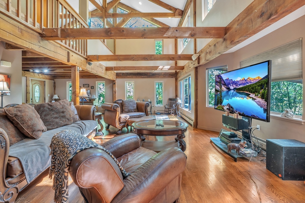 8 Brookside Road Middleton, MA 01949 - Photo 4 of 42 Gallery Image 4
