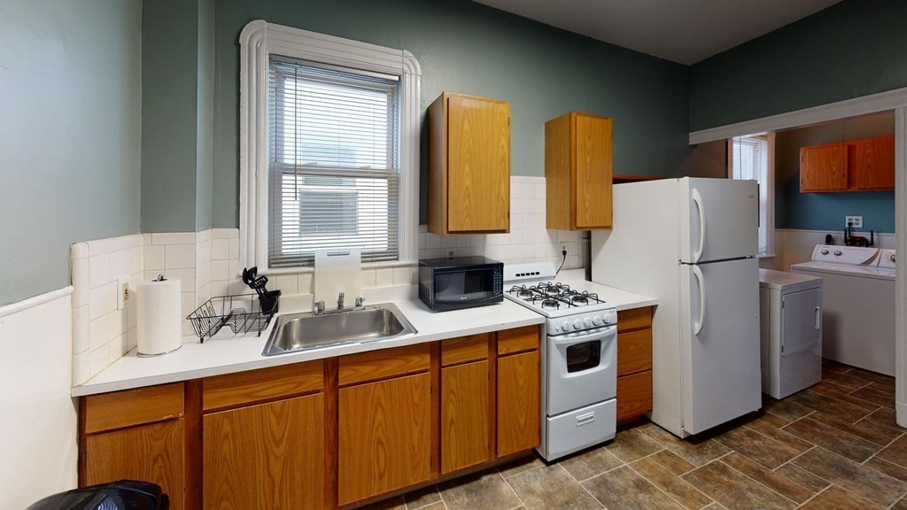 789 Columbia Road, Unit 3 Boston, MA 02125 - Photo 1 of 19 Gallery Image 1