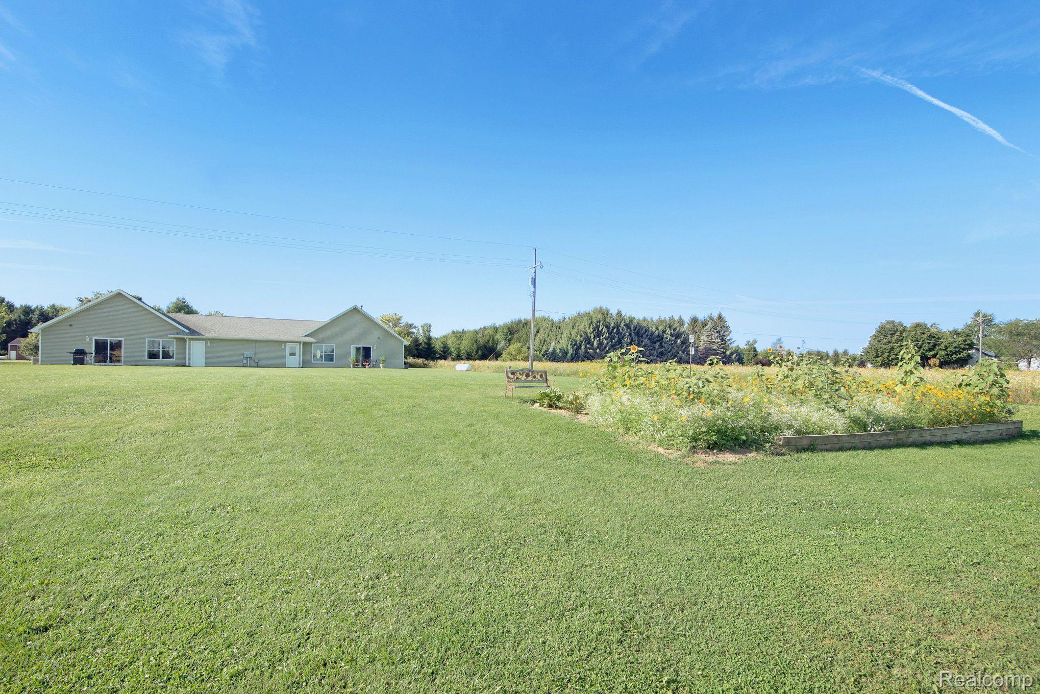 4464 Barnes Road Millington, MI 48746 - Photo 13 of 27 Gallery Image 13