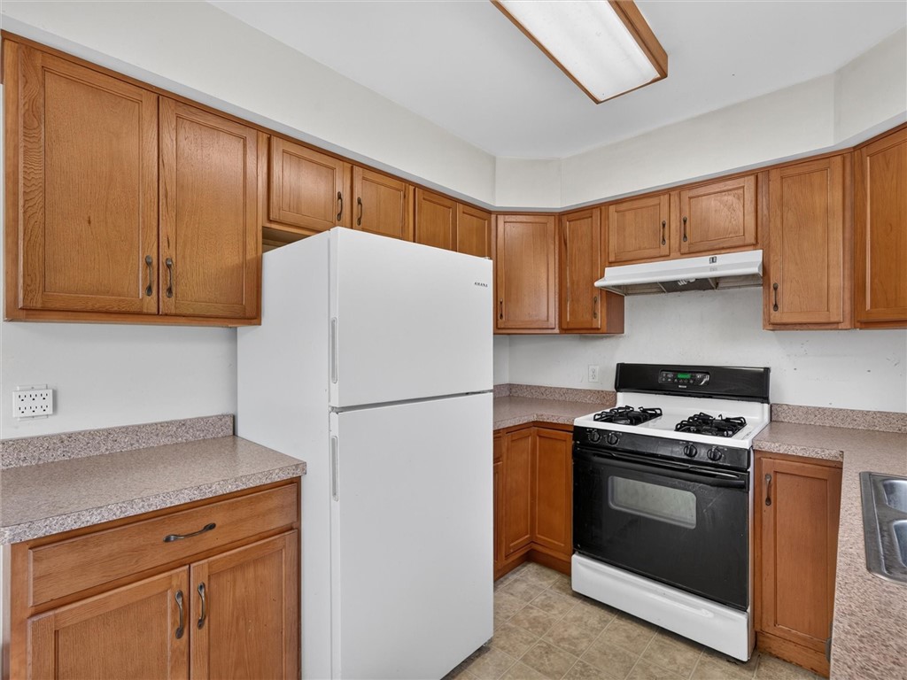 7142 Woolston Road East Bloomfield, NY 14469 - Photo 7 of 48