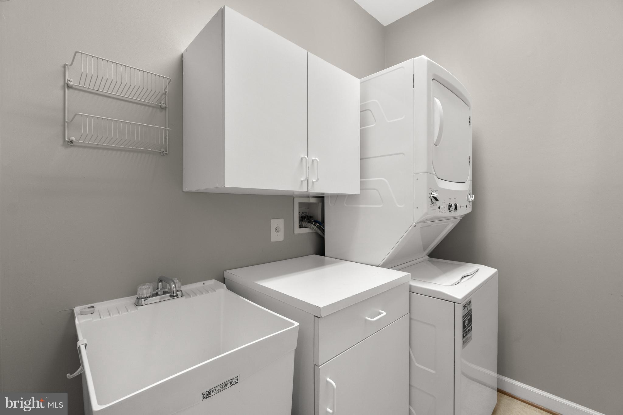 705 Pilot House Drive Annapolis, MD 21401 - Photo 30 of 58 Laundry