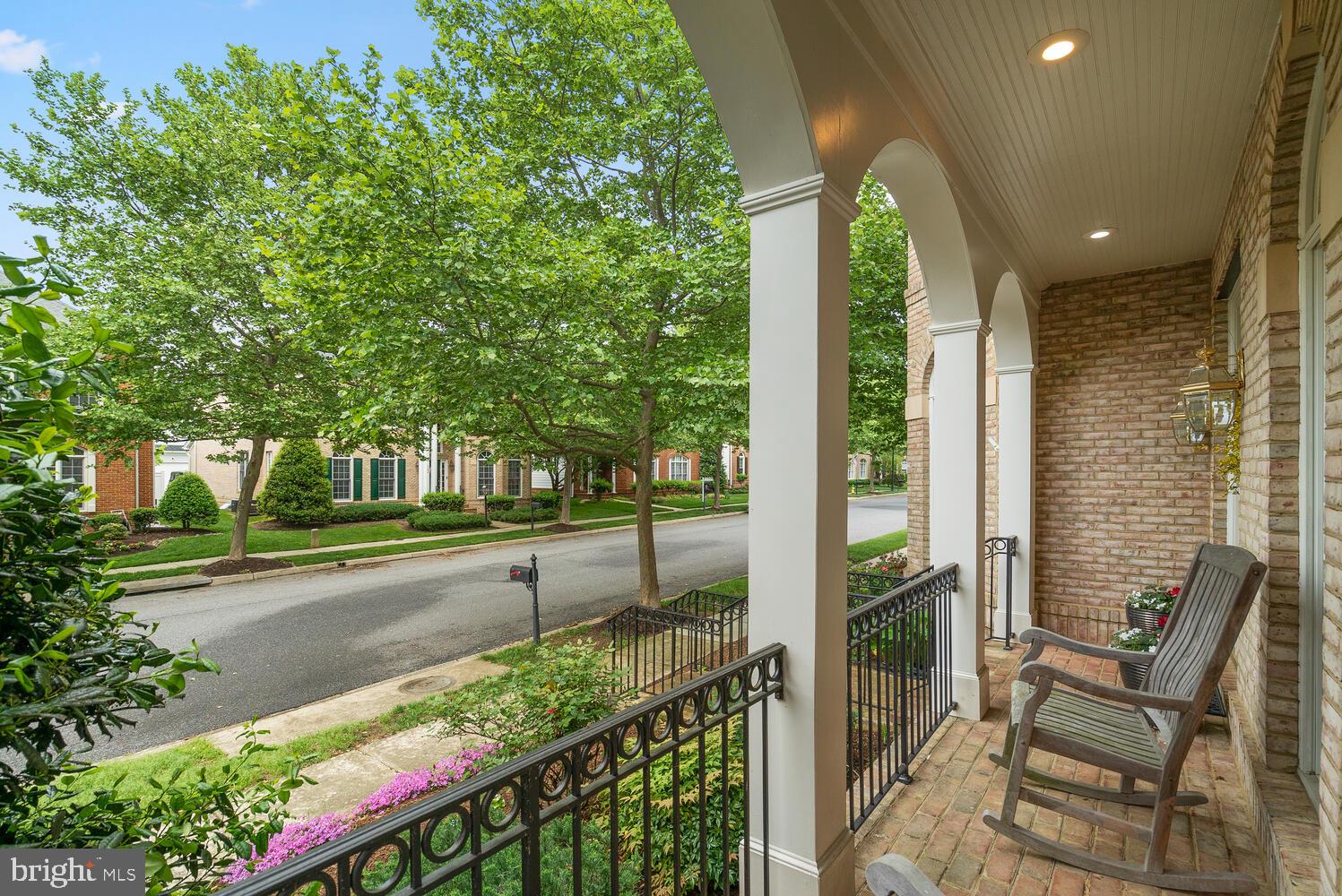 705 Pilot House Drive Annapolis, MD 21401 - Photo 4 of 58 Front porch
