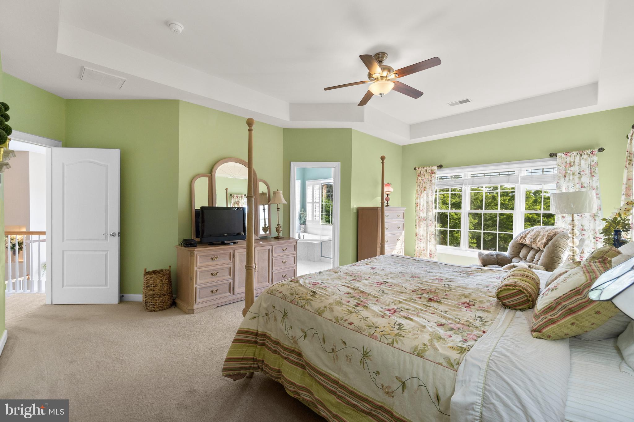 705 Pilot House Drive Annapolis, MD 21401 - Photo 33 of 58 Owner's bedroom