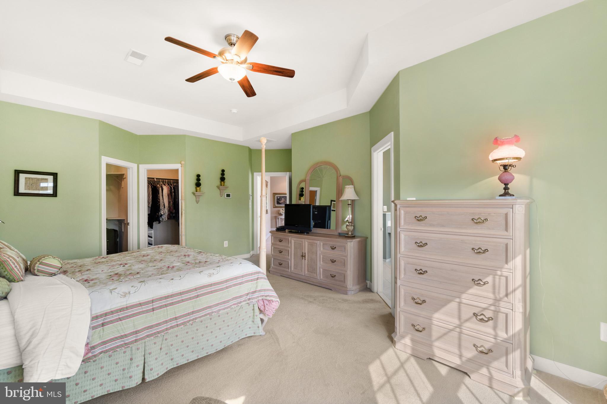 705 Pilot House Drive Annapolis, MD 21401 - Photo 34 of 58 Owner's bedroom