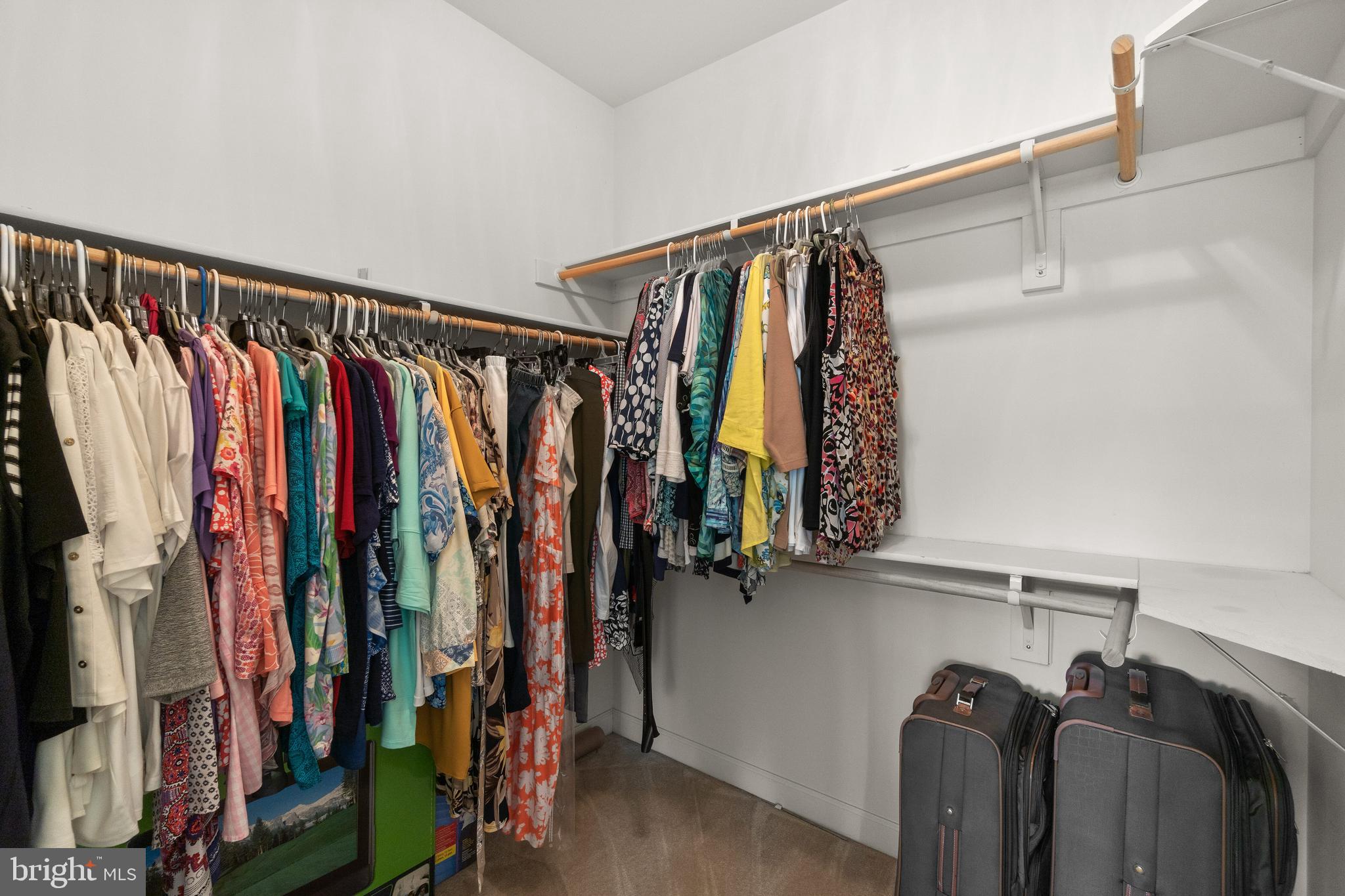 705 Pilot House Drive Annapolis, MD 21401 - Photo 35 of 58 Owner's bedroom closet
