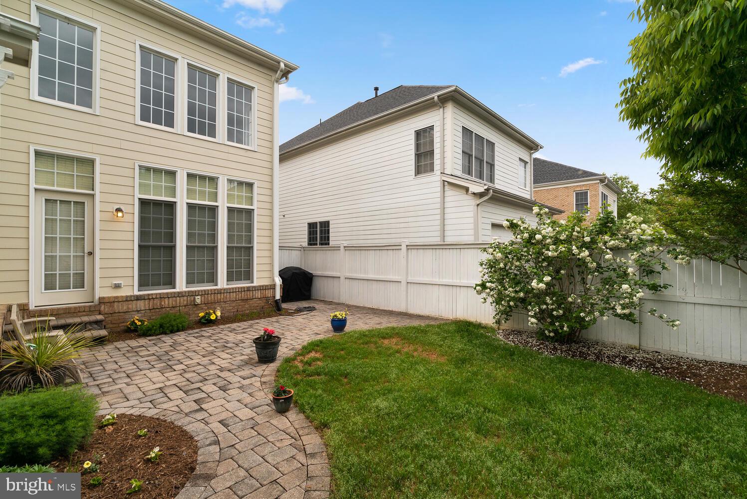 705 Pilot House Drive Annapolis, MD 21401 - Photo 53 of 58 Rear yard