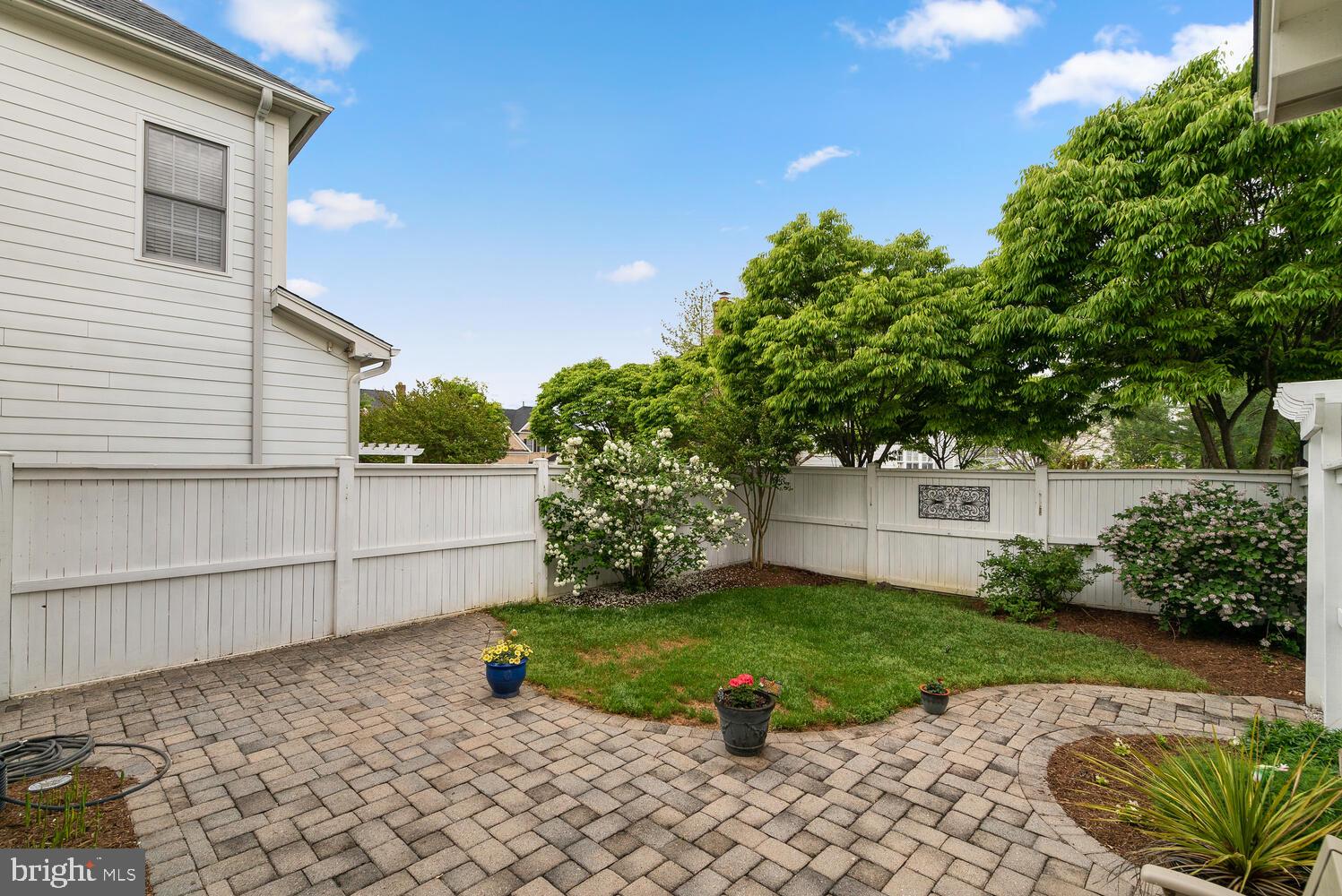 705 Pilot House Drive Annapolis, MD 21401 - Photo 55 of 58 Rear yard